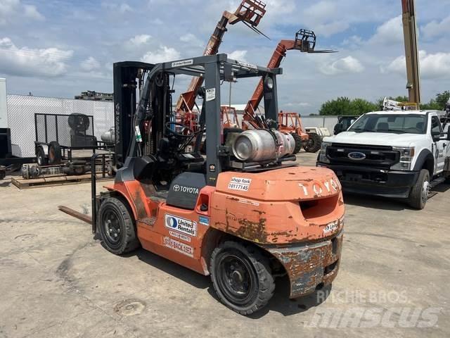 Toyota 7FGU35 Other