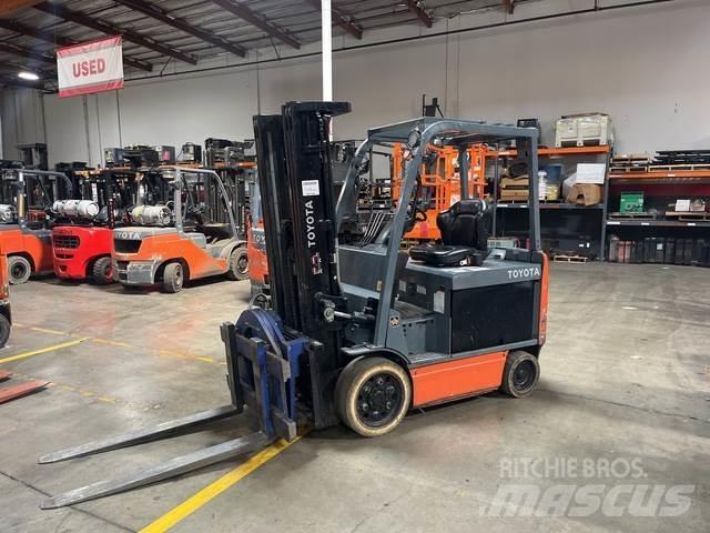 Toyota 8FBCU30 Electric forklift trucks