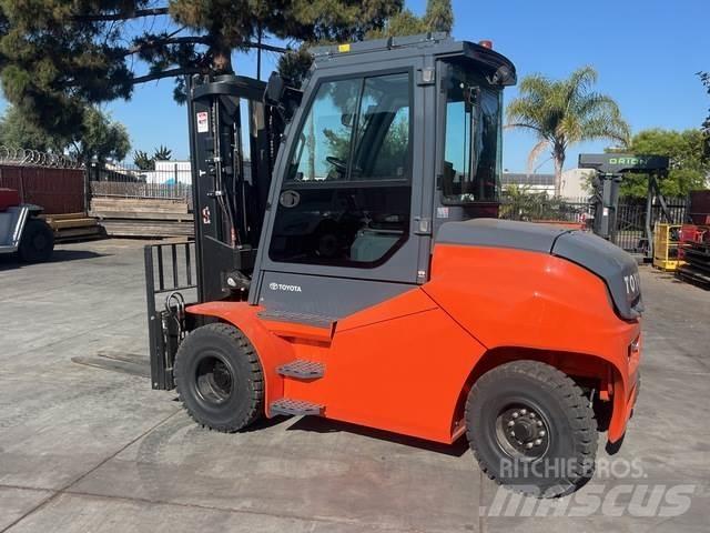 Toyota 9FBM70T Electric forklift trucks