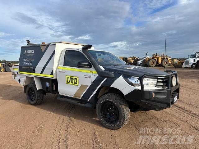 Toyota HiLux Pick up/Dropside