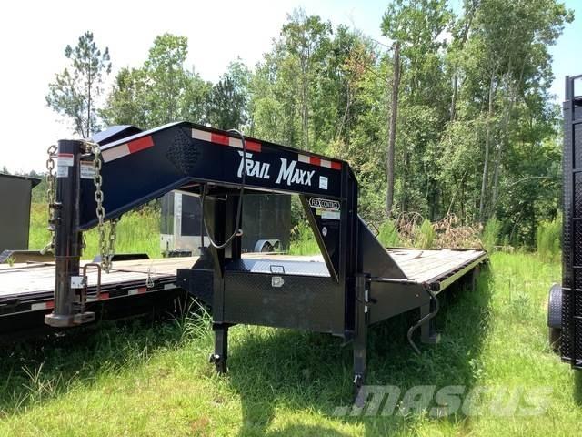 TrailMaxx  Car carrier
