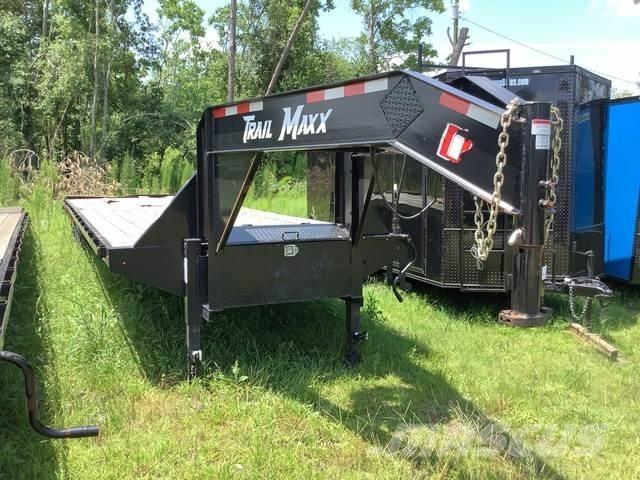 TrailMaxx  Car carrier