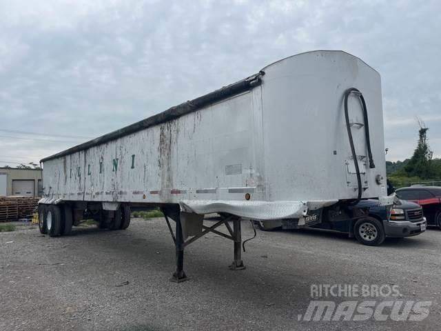 Travis T/90 Tipper trailers