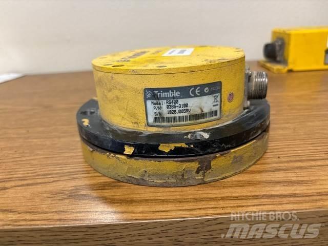 Trimble RS400 Other