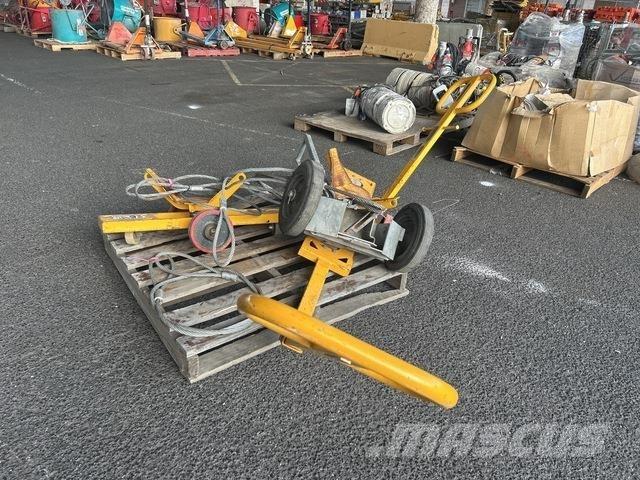  Trolly & Dolly Other