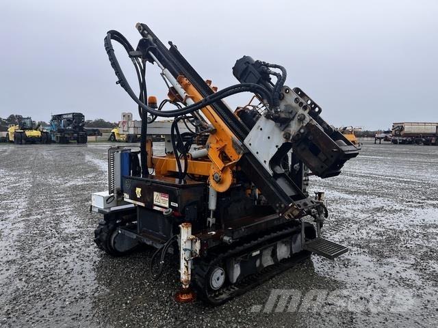  Turchi 300-F Vibratory pile drivers