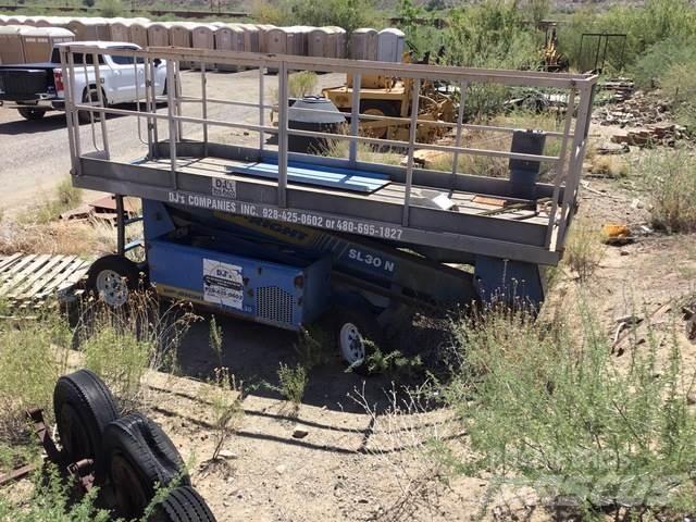 UpRight SL30N Scissor lifts