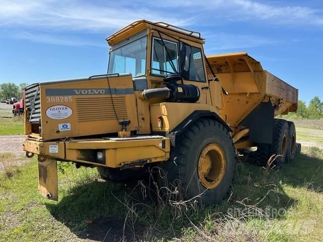Volvo A25C 6x6 Articulated Haulers