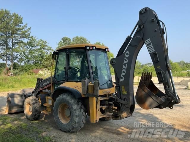Volvo BL70B Backhoe
