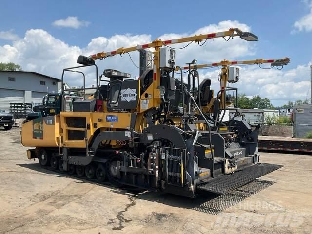 Volvo P7110 Asphalt pavers