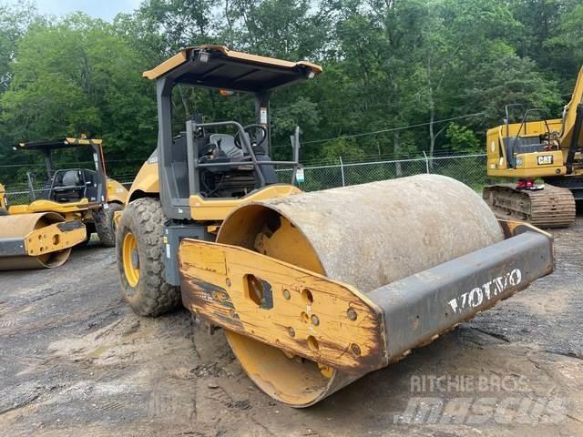 Volvo SD115B Single drum rollers