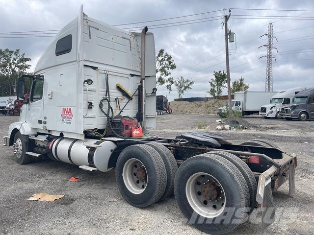 Volvo VLN670 Prime Movers