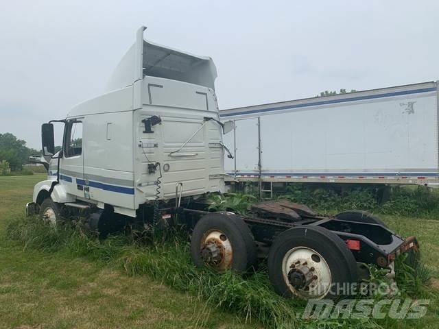 Volvo VN Prime Movers