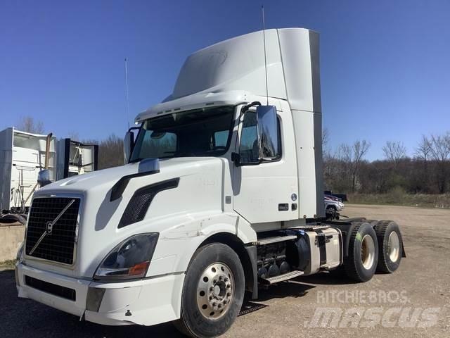 Volvo VNL Prime Movers