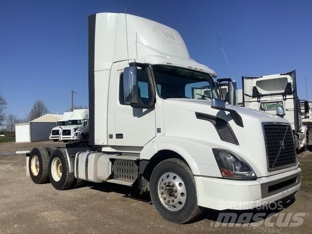 Volvo VNL Prime Movers