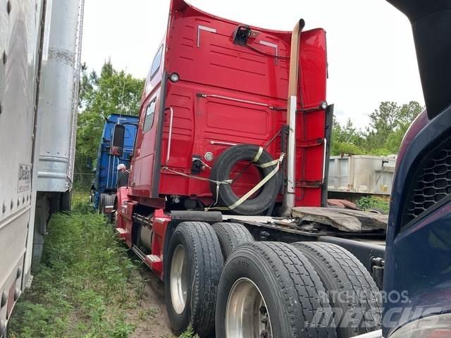 Volvo VNL Prime Movers