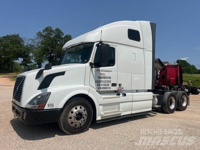 Volvo VNL Prime Movers