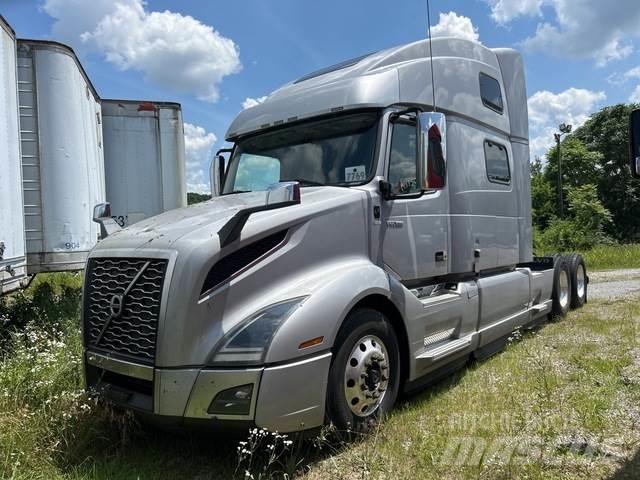 Volvo VNL Prime Movers