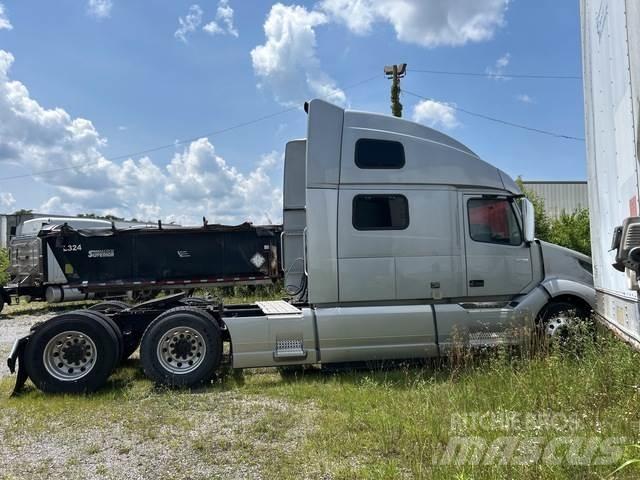 Volvo VNL Prime Movers