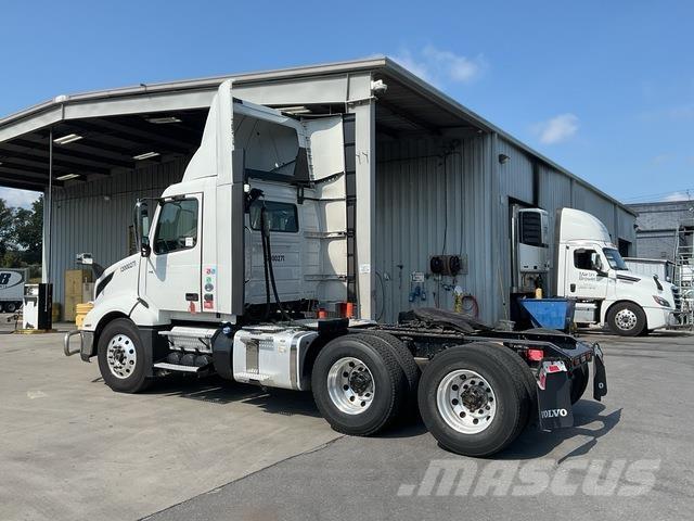 Volvo VNL Prime Movers