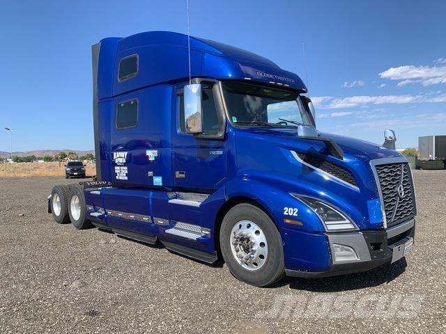 Volvo VNL Prime Movers