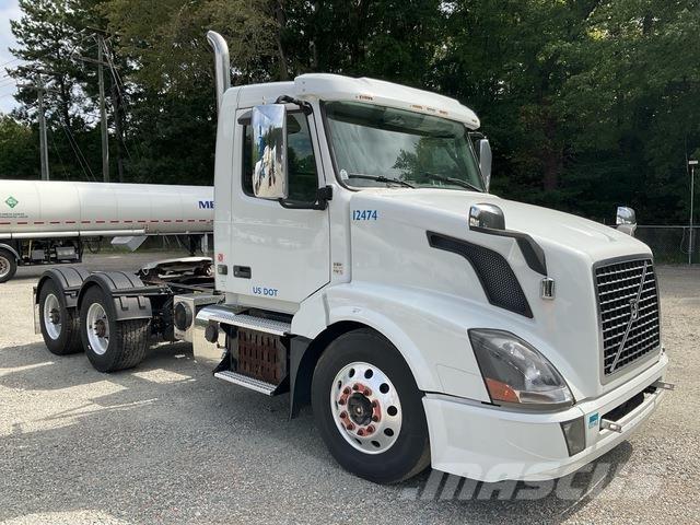 Volvo VNL Prime Movers