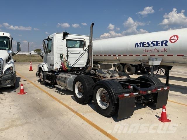 Volvo VNL Prime Movers