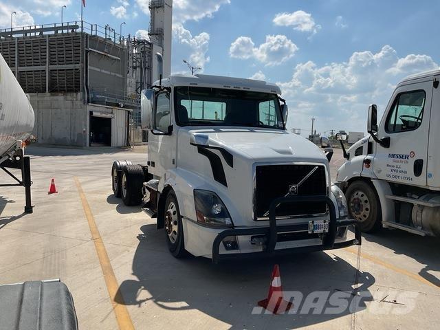 Volvo VNL Prime Movers