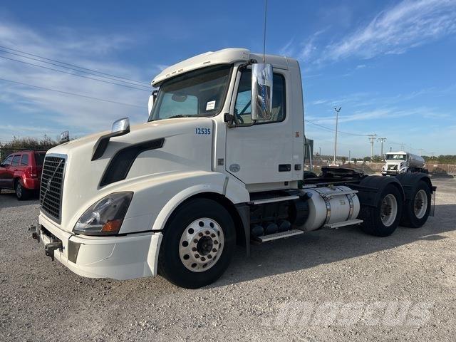 Volvo VNL Prime Movers