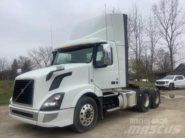 Volvo VNL300 Prime Movers