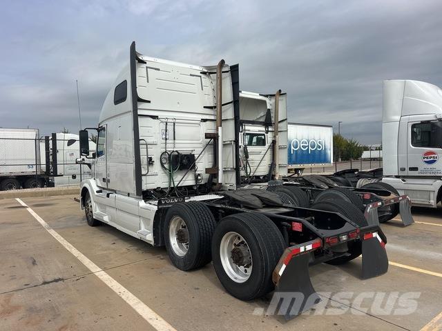 Volvo VNL64T Prime Movers