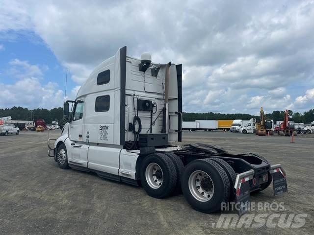 Volvo VNL860 Prime Movers
