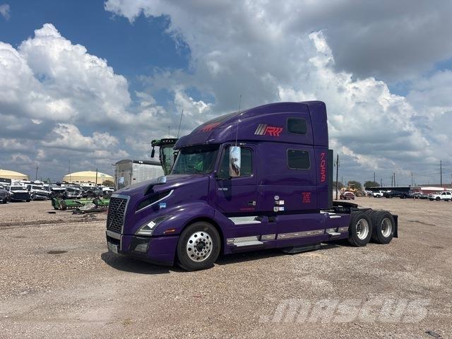 Volvo VNL860 Prime Movers