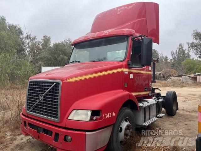 Volvo VNM Prime Movers