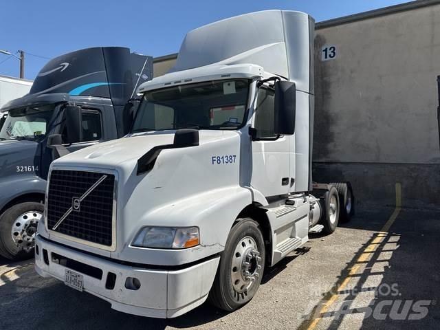 Volvo VNM Prime Movers