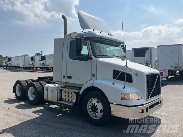 Volvo VNM Prime Movers