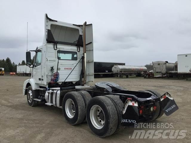 Volvo VNM Prime Movers