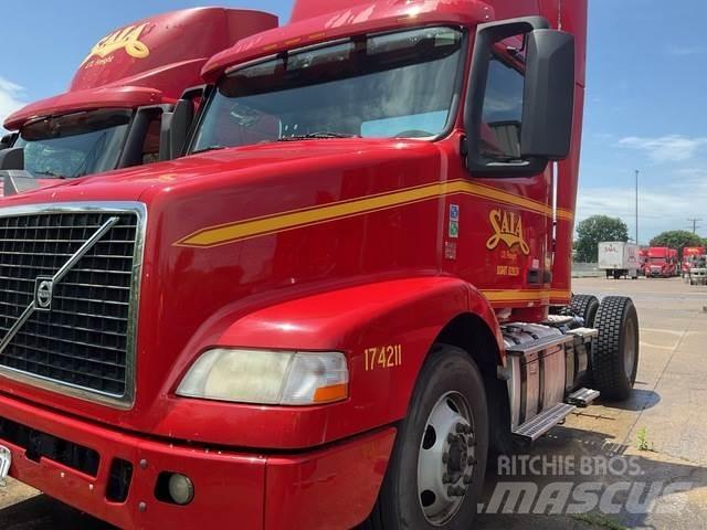 Volvo VNM Prime Movers