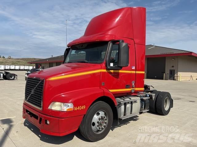 Volvo VNM Prime Movers