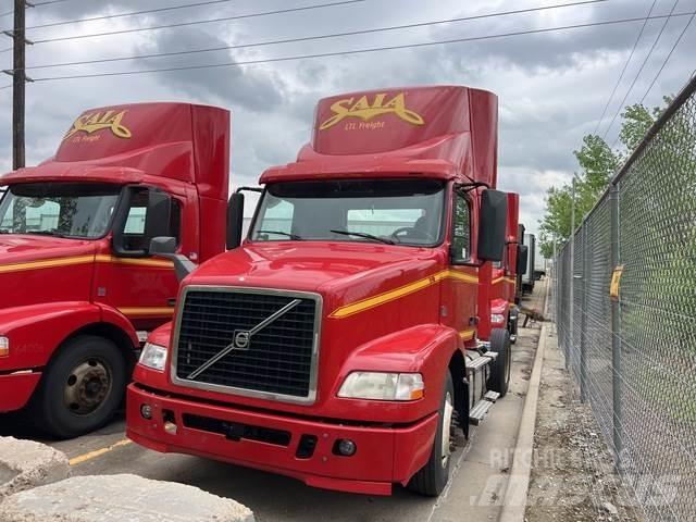 Volvo VNM Prime Movers