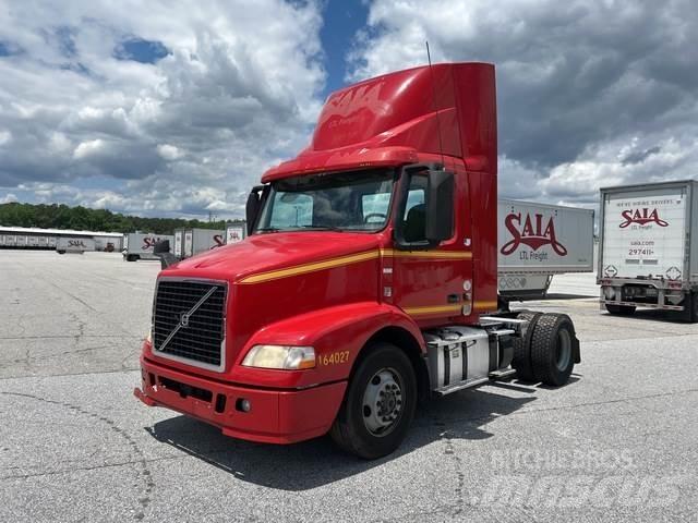 Volvo VNM Prime Movers