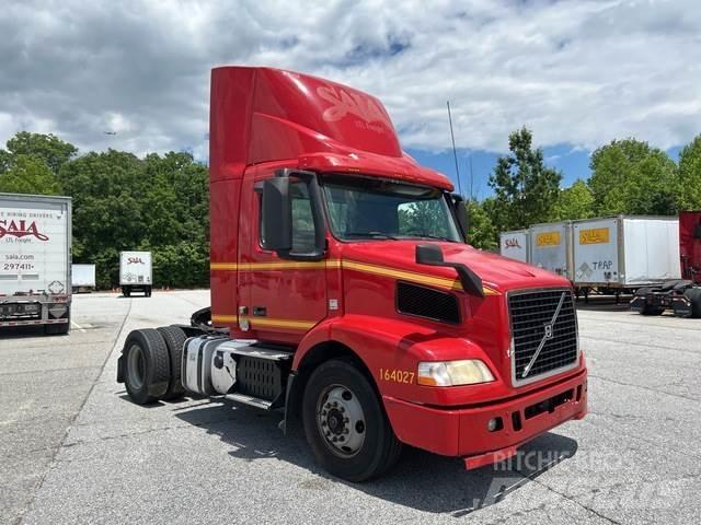 Volvo VNM Prime Movers