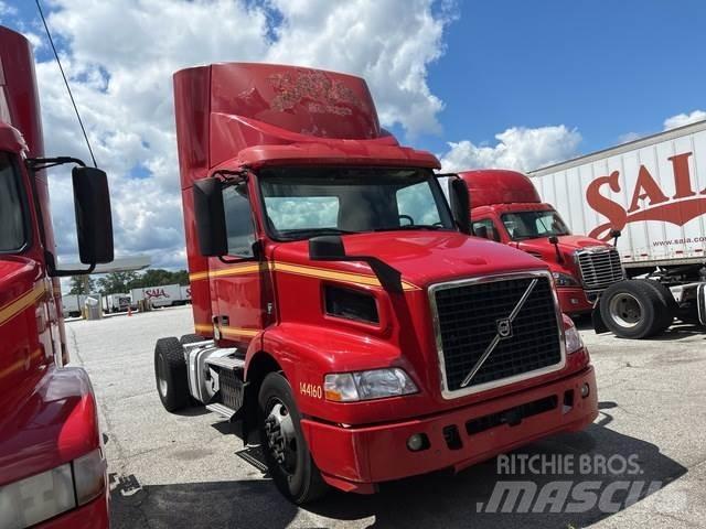Volvo VNM Prime Movers