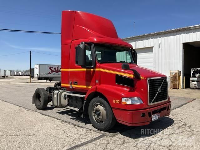 Volvo VNM Prime Movers
