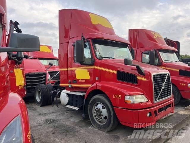 Volvo VNM Prime Movers