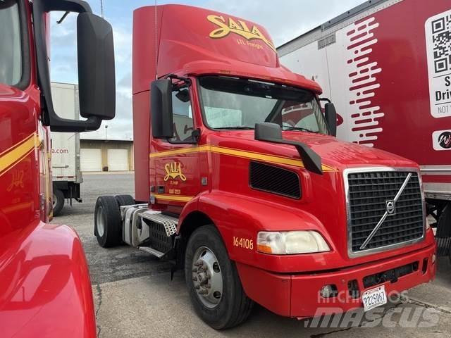 Volvo VNM Prime Movers