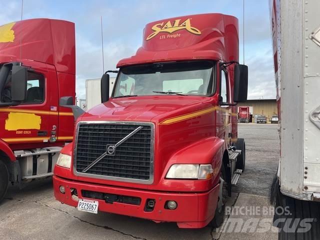 Volvo VNM Prime Movers