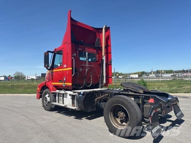 Volvo VNM Prime Movers