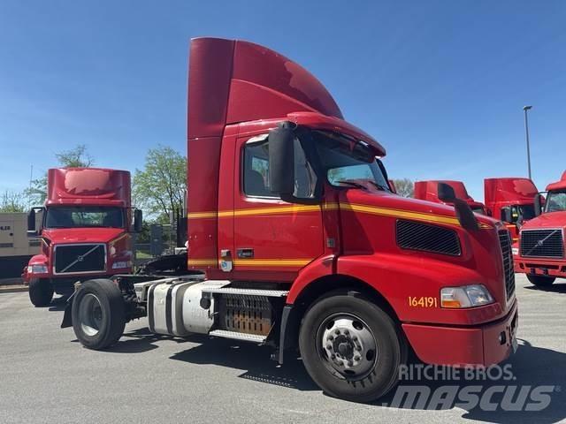 Volvo VNM Prime Movers