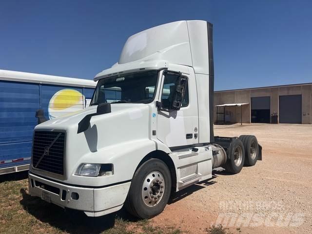 Volvo VNM Prime Movers